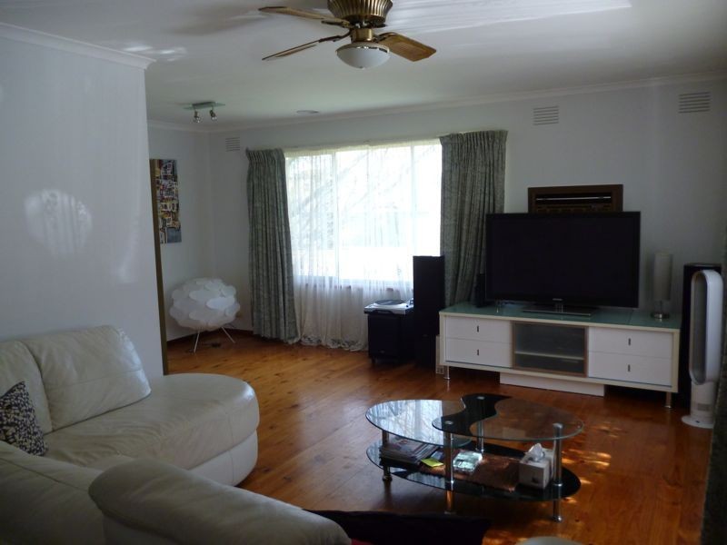 36 Chomley Street, Cranbourne VIC 3977