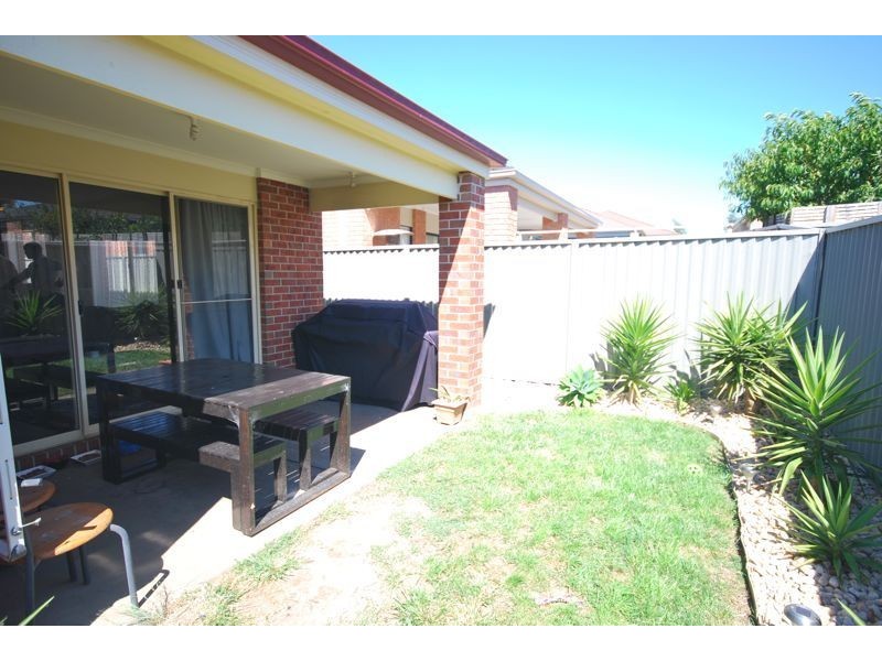21 Pipetrack Circuit, Cranbourne East VIC 3977
