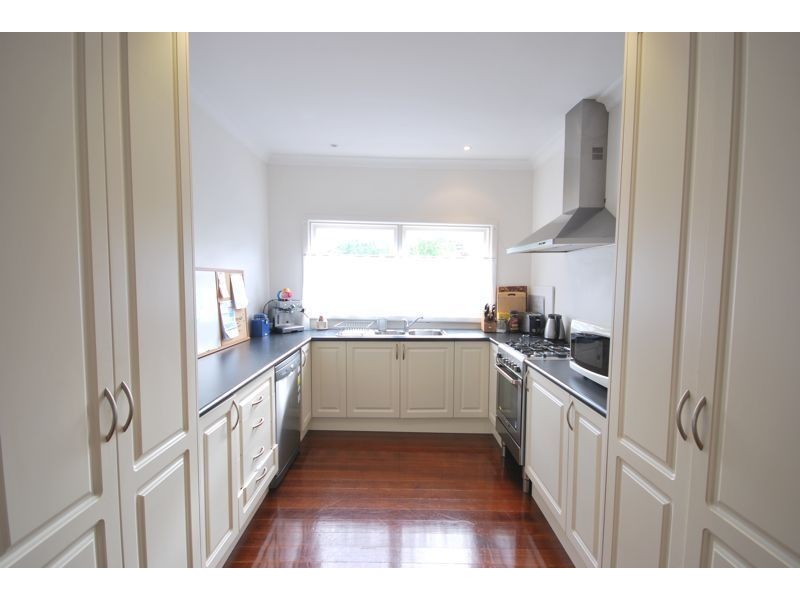 18 Codrington Street, Cranbourne VIC 3977