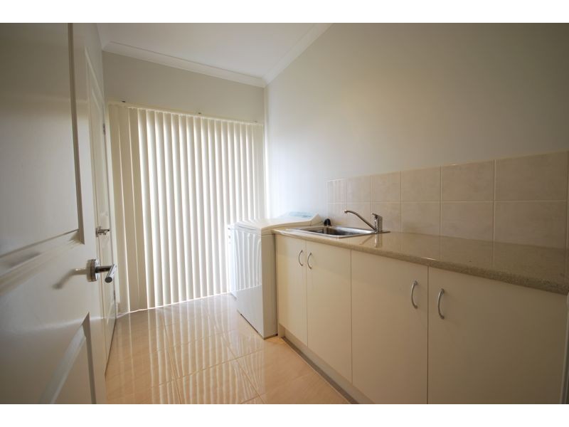 3 Moonlight Rise, Cranbourne East VIC 3977