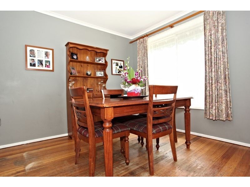 32 Spring Road, Junction Village VIC 3977