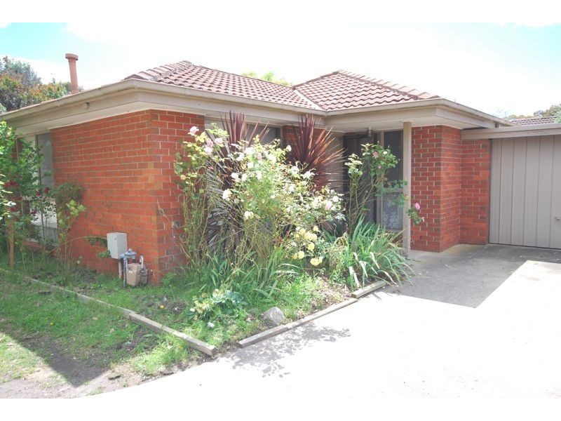 2/18 Stawell Street, Cranbourne VIC 3977