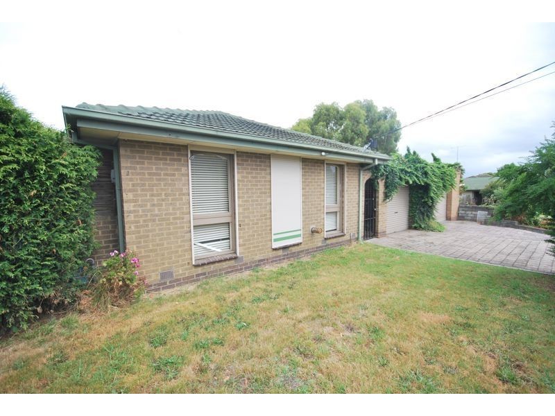 3 Highview Avenue, Cranbourne VIC 3977