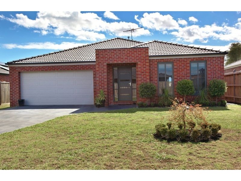 14 Bulga Wattle Cct, Lyndhurst VIC 3975