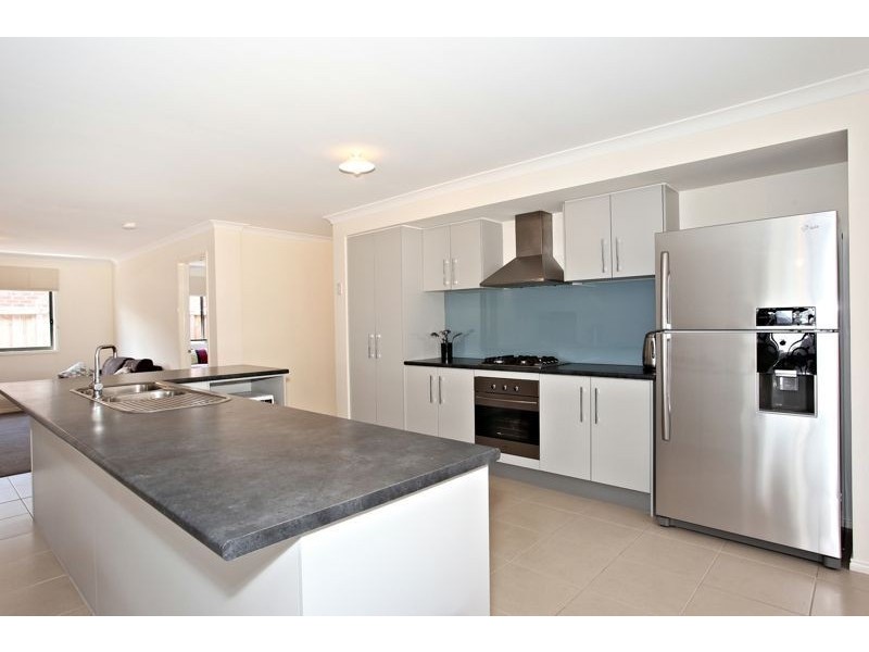 14 Bulga Wattle Cct, Lyndhurst VIC 3975