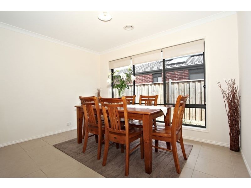 14 Bulga Wattle Cct, Lyndhurst VIC 3975