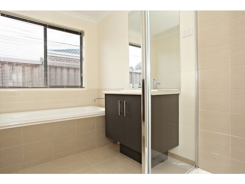 14 Bulga Wattle Cct, Lyndhurst VIC 3975