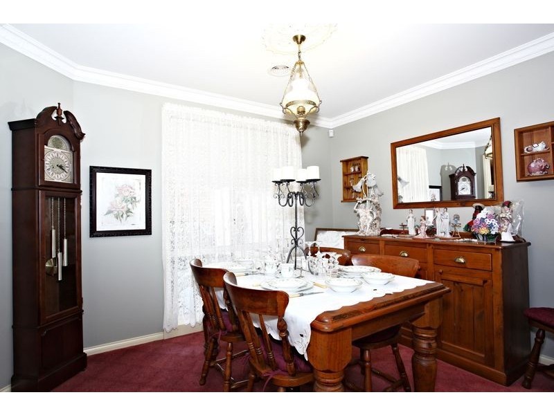 3 Saunton Drive, Cranbourne VIC 3977
