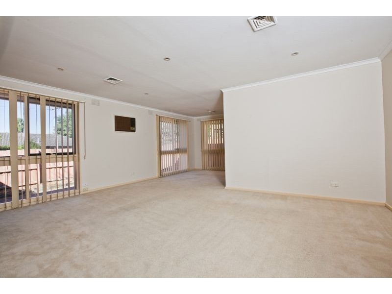 16a Latrobe Street, Cranbourne VIC 3977