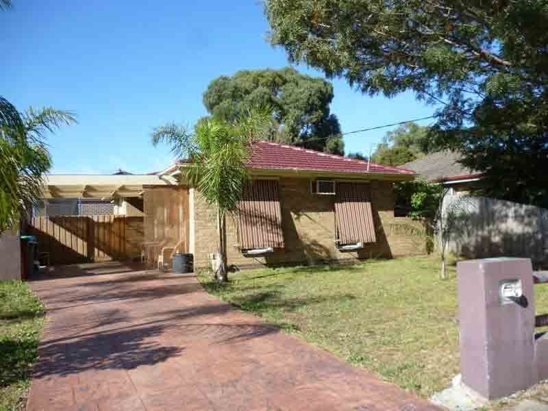 6 Latrobe Street, Cranbourne VIC 3977