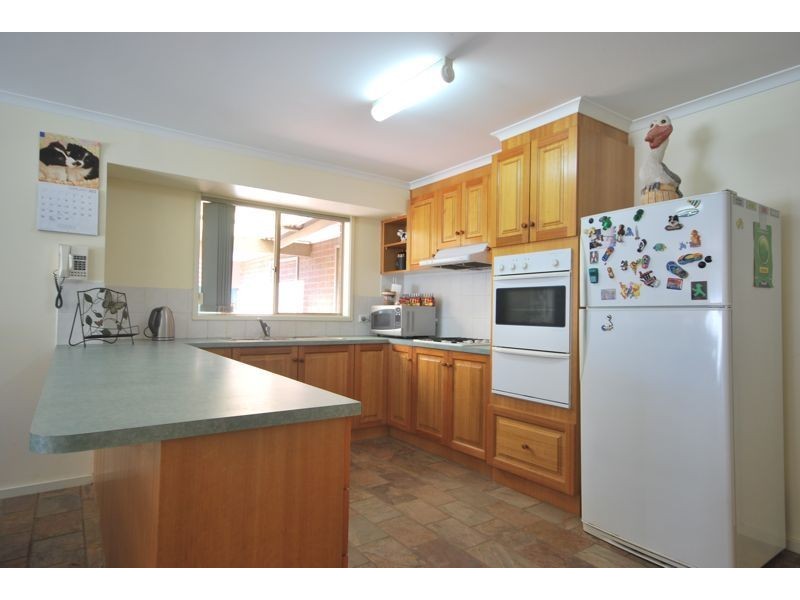 12 Horsfield Street, Cranbourne North VIC 3977