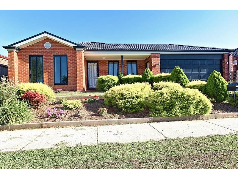 72 Springhill Drive, Cranbourne VIC 3977