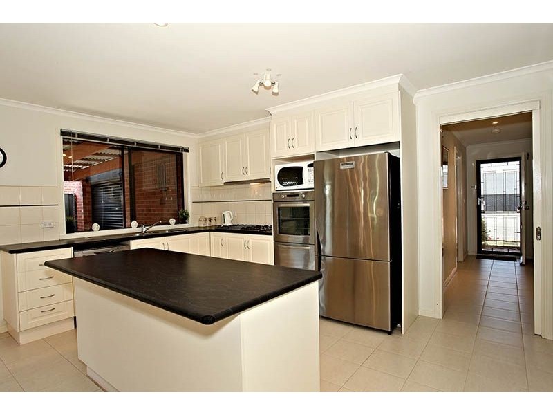 72 Springhill Drive, Cranbourne VIC 3977