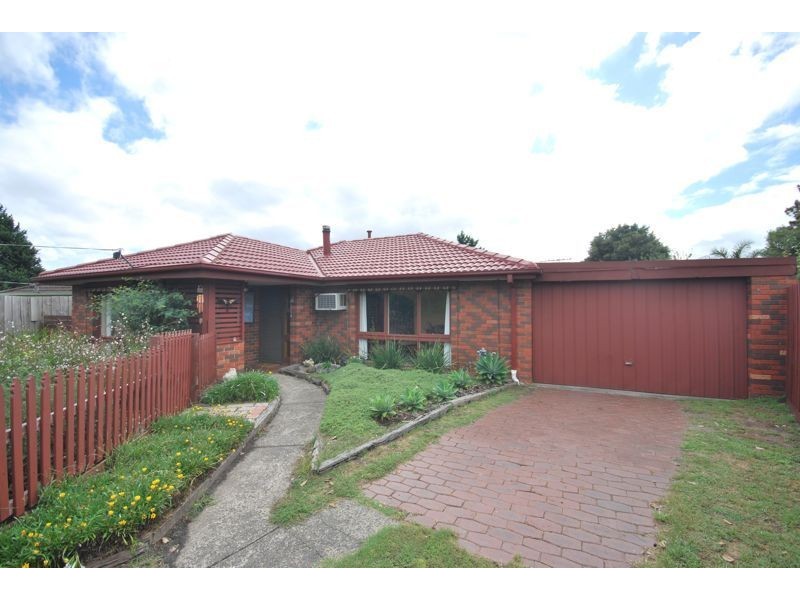 14 Elaine Court, Cranbourne VIC 3977