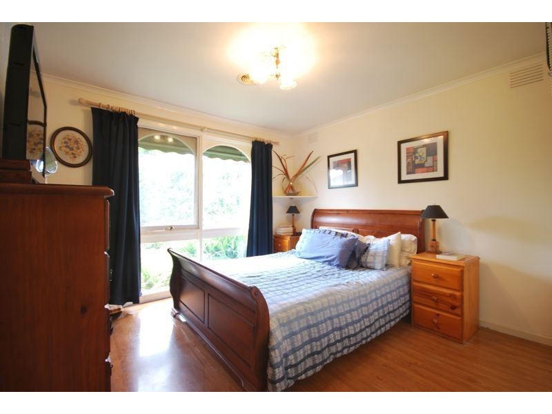 14 Elaine Court, Cranbourne VIC 3977