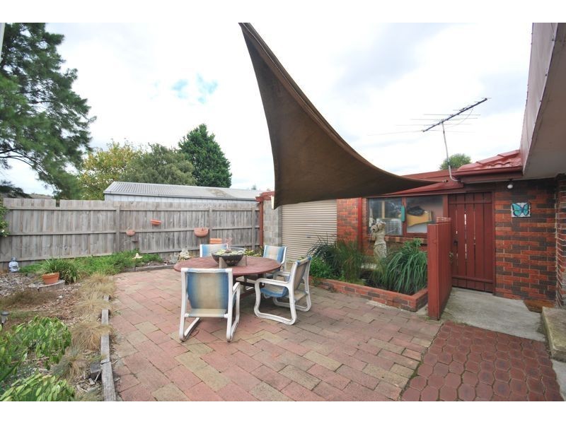 14 Elaine Court, Cranbourne VIC 3977