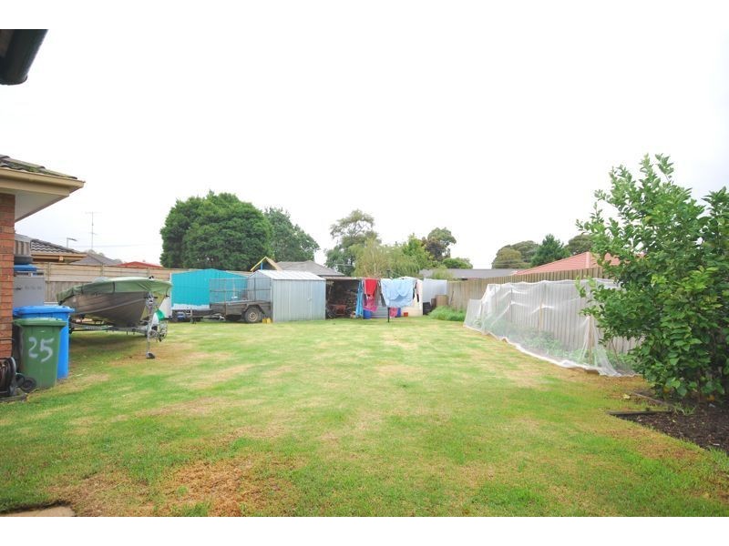 Cranbourne VIC 3977