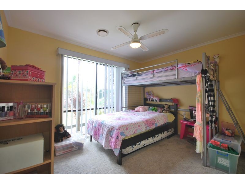 6 Lowther Court, Cranbourne North VIC 3977