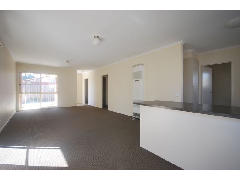 4/16 Stawell Street, Cranbourne VIC 3977