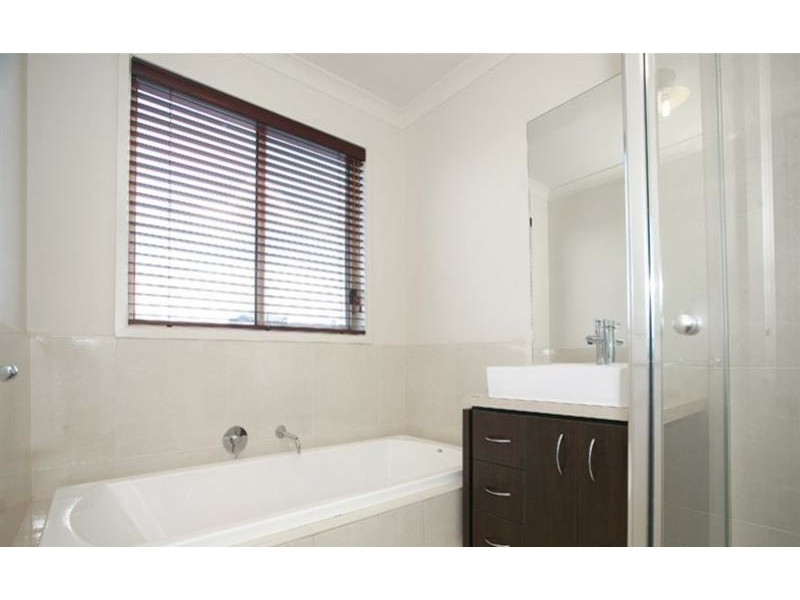 14 Hugden Close, Lyndhurst VIC 3975