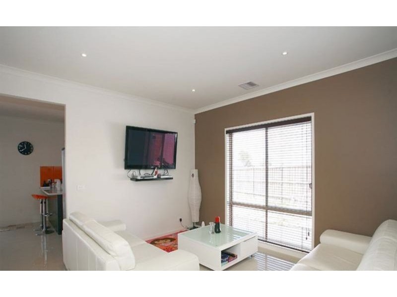 14 Hugden Close, Lyndhurst VIC 3975