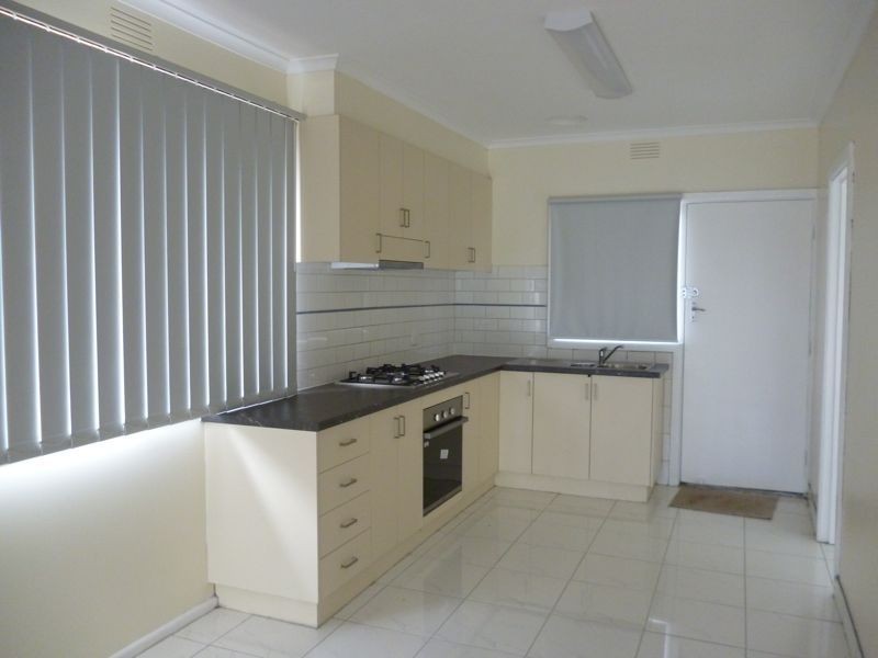 10 Jillian Street, Cranbourne VIC 3977