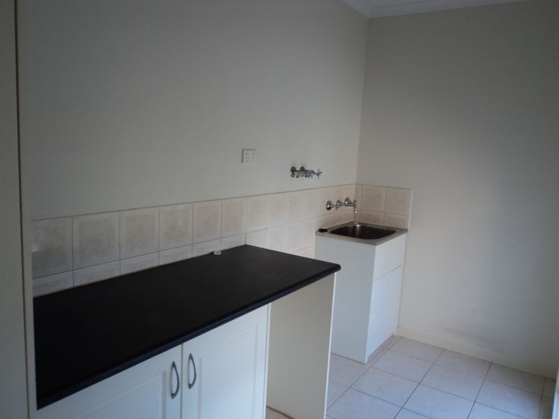 1/1 Walter Street, Cranbourne VIC 3977