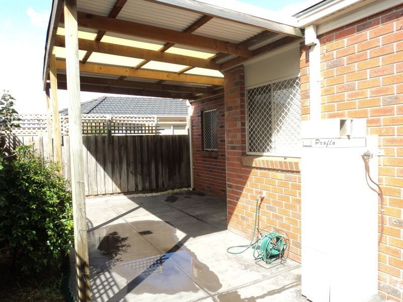 1/1 Walter Street, Cranbourne VIC 3977