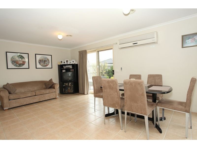 47 Middleham Close, Cranbourne West VIC 3977