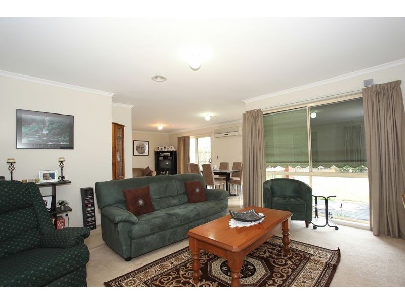 47 Middleham Close, Cranbourne West VIC 3977