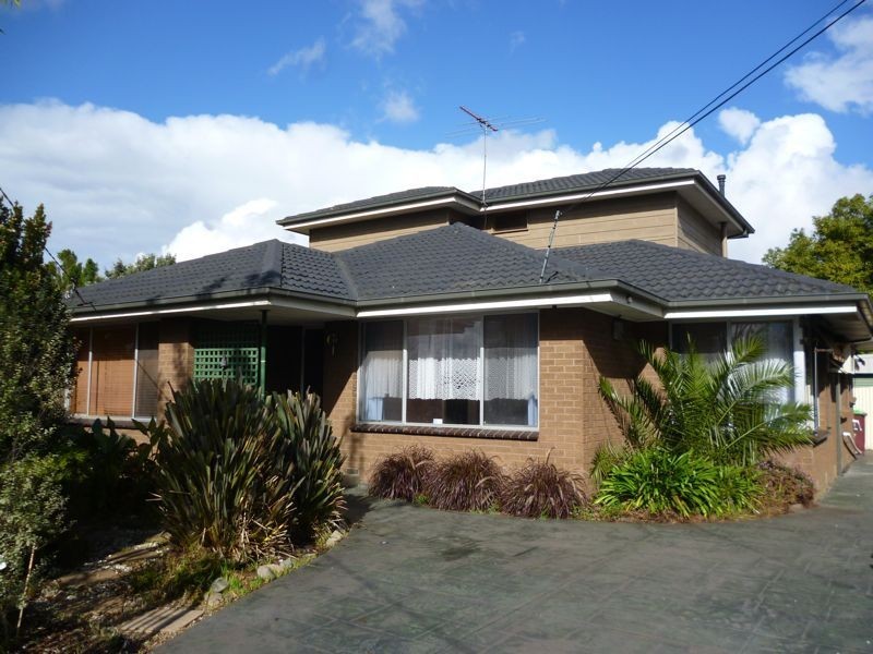 31 Circle Drive North, Cranbourne VIC 3977