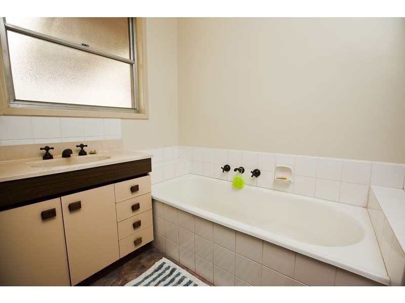 39 Sladen Street, Cranbourne VIC 3977