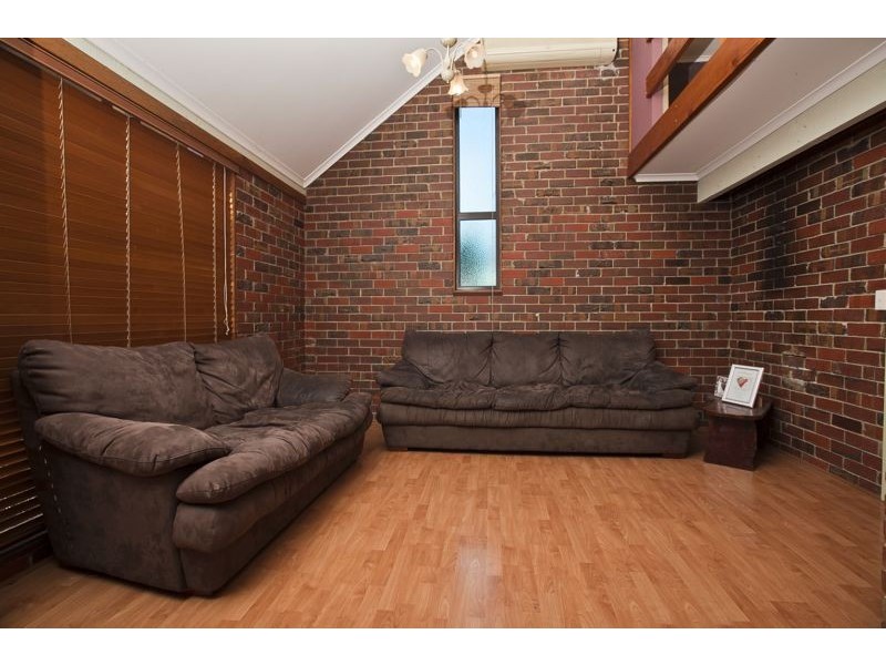 16 Redwood Court, Junction Village VIC 3977