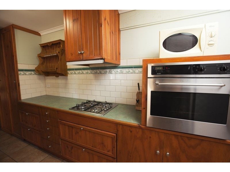 16 Redwood Court, Junction Village VIC 3977