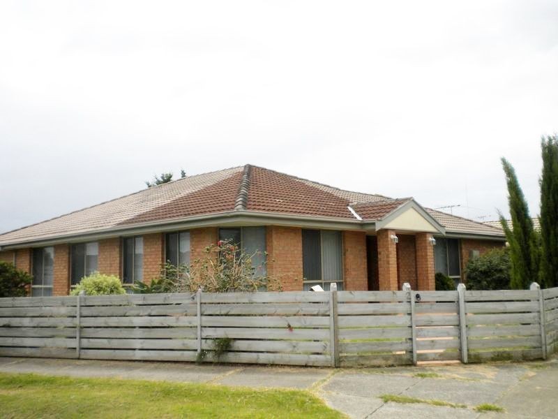 2 Conferta Court, Cranbourne West VIC 3977