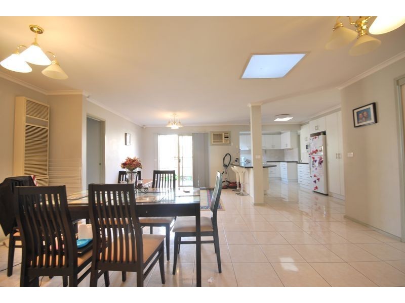 2 Conferta Court, Cranbourne West VIC 3977