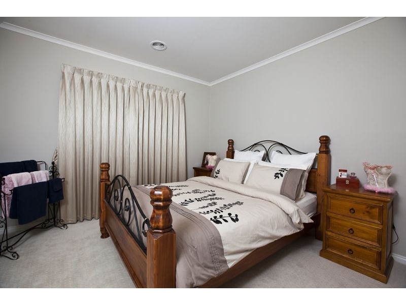 Cranbourne East VIC 3977