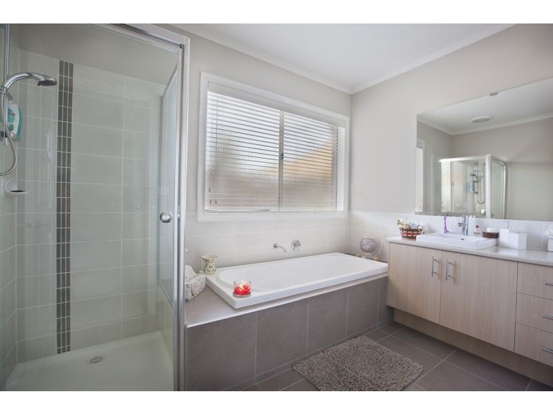 Cranbourne East VIC 3977