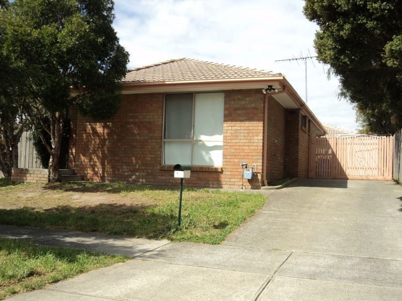 1/2 Filomena Court, Cranbourne North VIC 3977