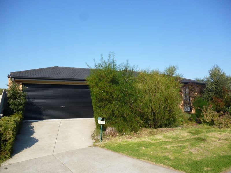 13 Mina Court, Carrum Downs VIC 3201