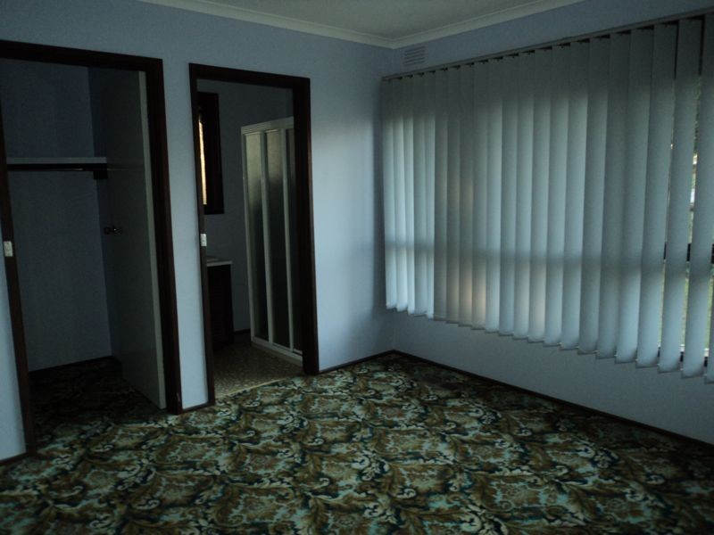 11 Frances Court, Cranbourne VIC 3977