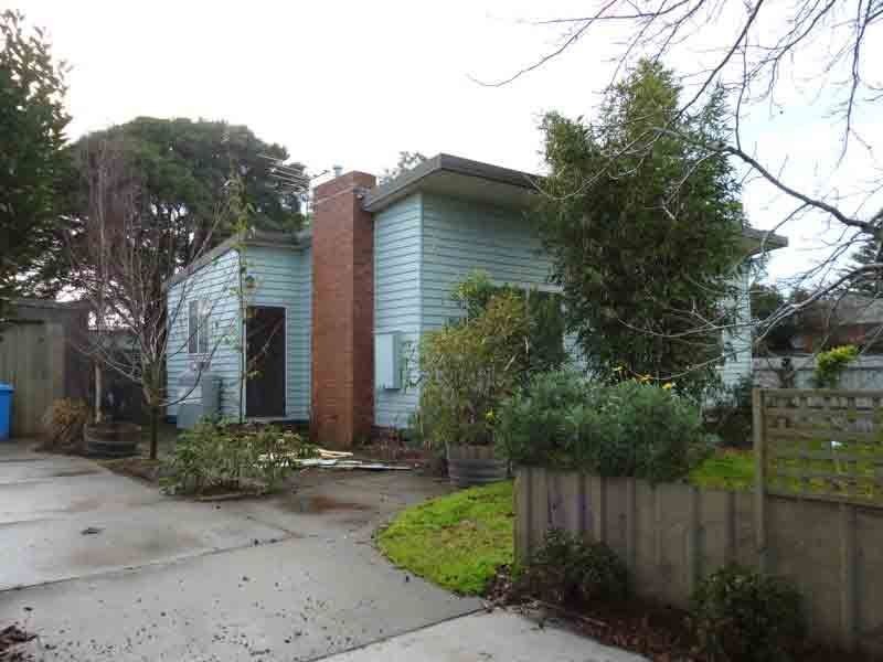 13 Moores Road, Clyde VIC 3978