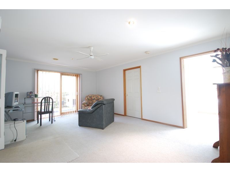 5 Douglas Court, Cranbourne West VIC 3977