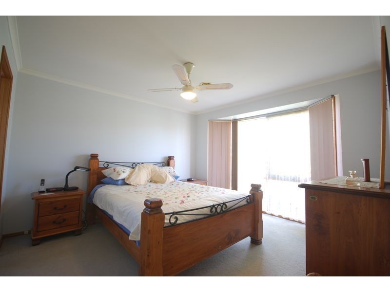 5 Douglas Court, Cranbourne West VIC 3977