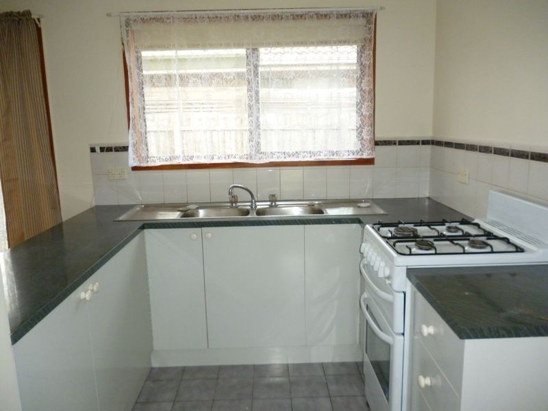 47 Willora Crescent, Cranbourne West VIC 3977