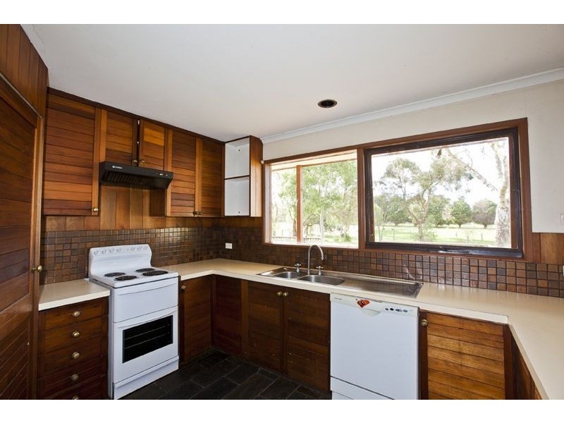 20 Kelly Road, Cranbourne South VIC 3977