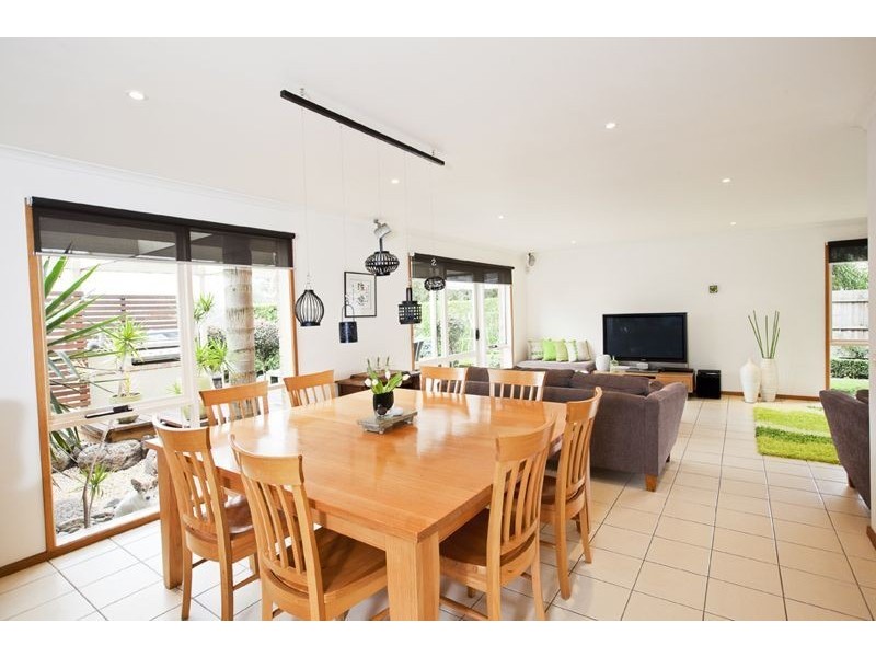 Cranbourne North VIC 3977