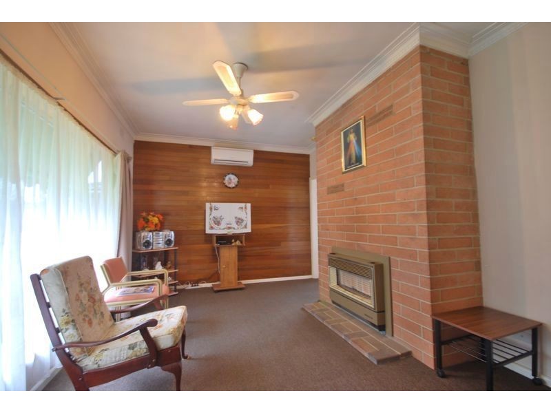 2 Scott Street, Cranbourne VIC 3977