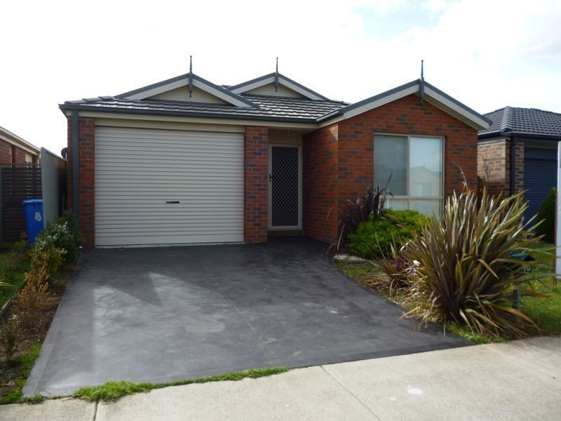 10 Tyndall Street, Cranbourne East VIC 3977