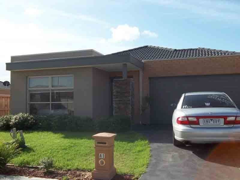 41 Gregson Grove, Lyndhurst VIC 3975